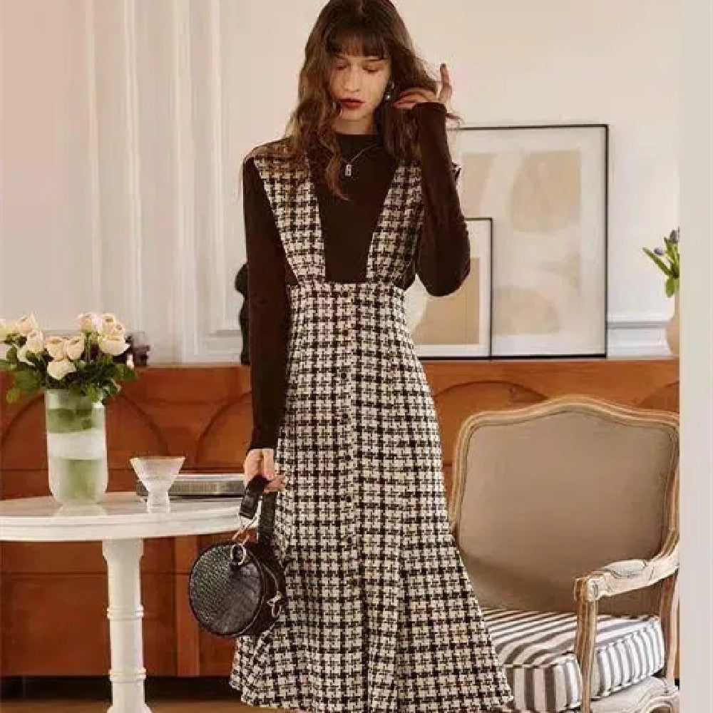 Checkered Set: Square Neckline Top and High-Waisted Mermaid Skirt