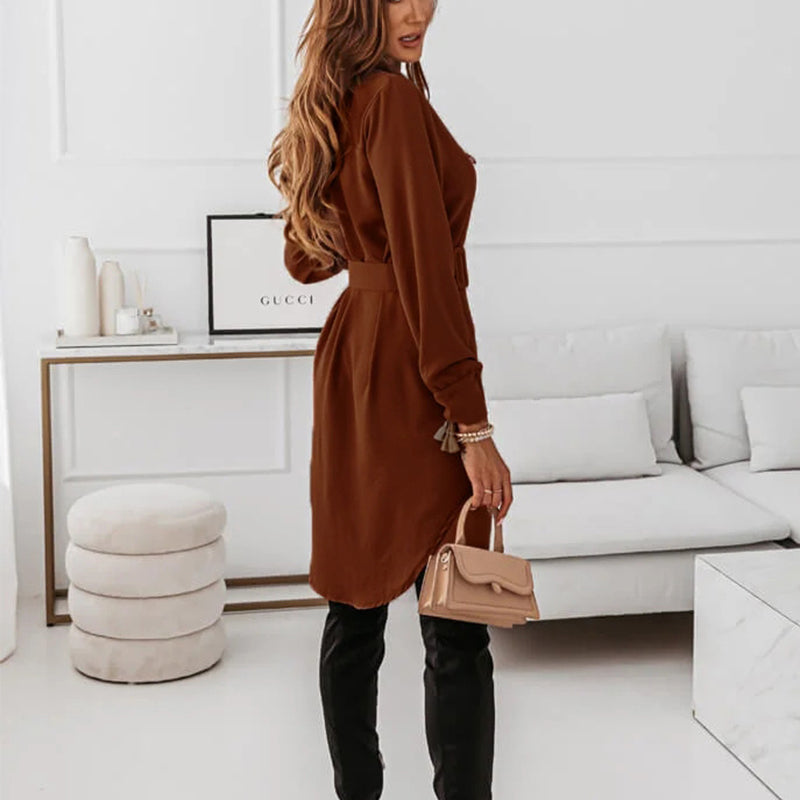 Vestido camisero elegante de manga larga con cinturón