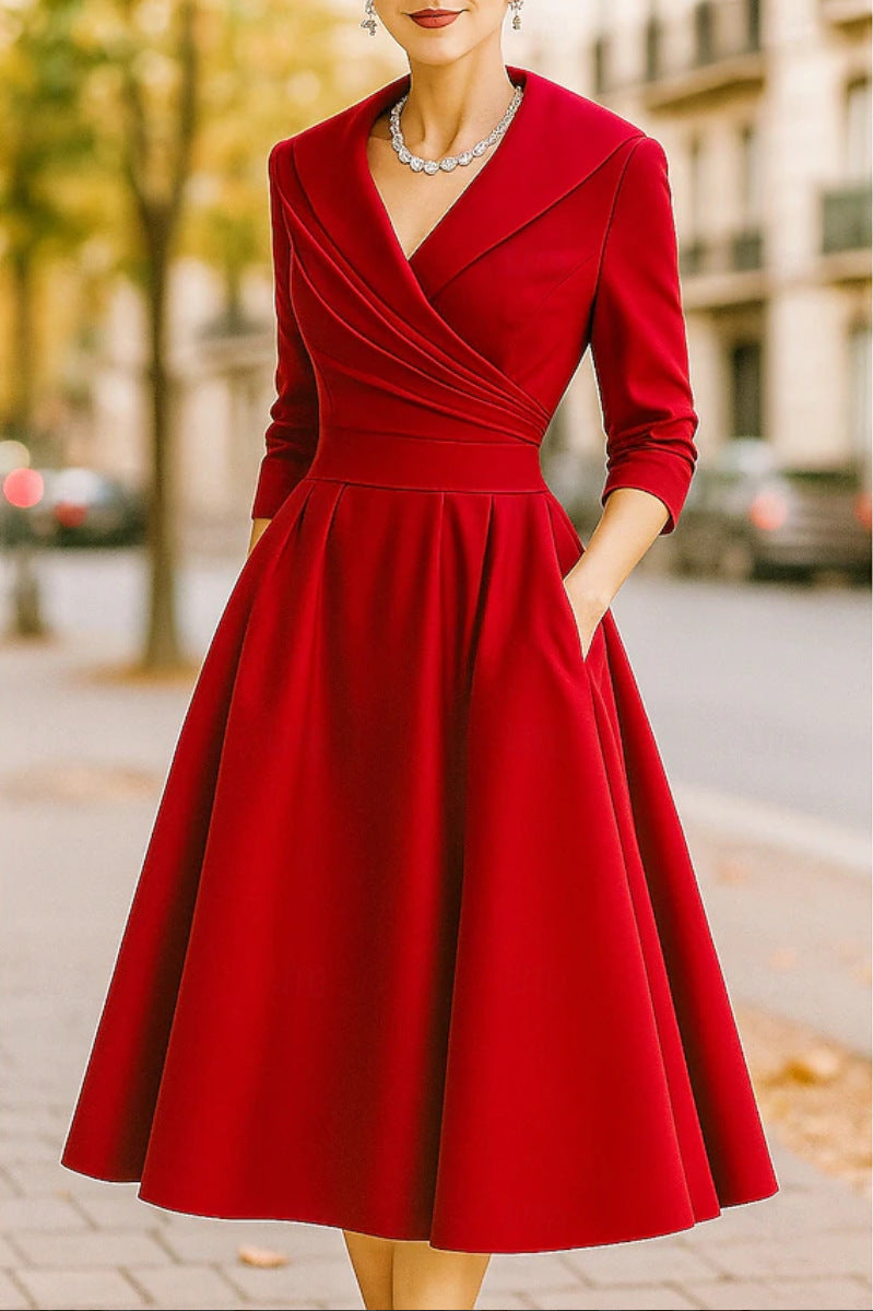 Vestido ajustado de largo medio con estampado floral