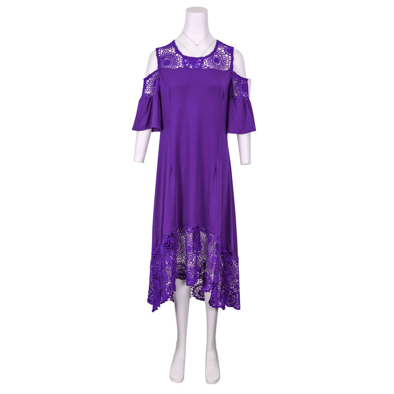 Vestido de largo medio con mangas mariposa y hombros descubiertos