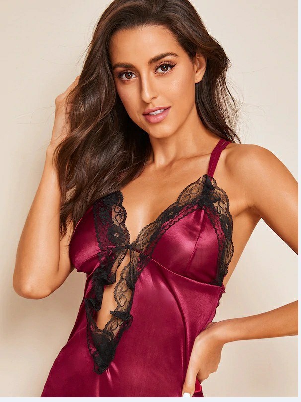 Camisón de verano ligero con tirantes finos