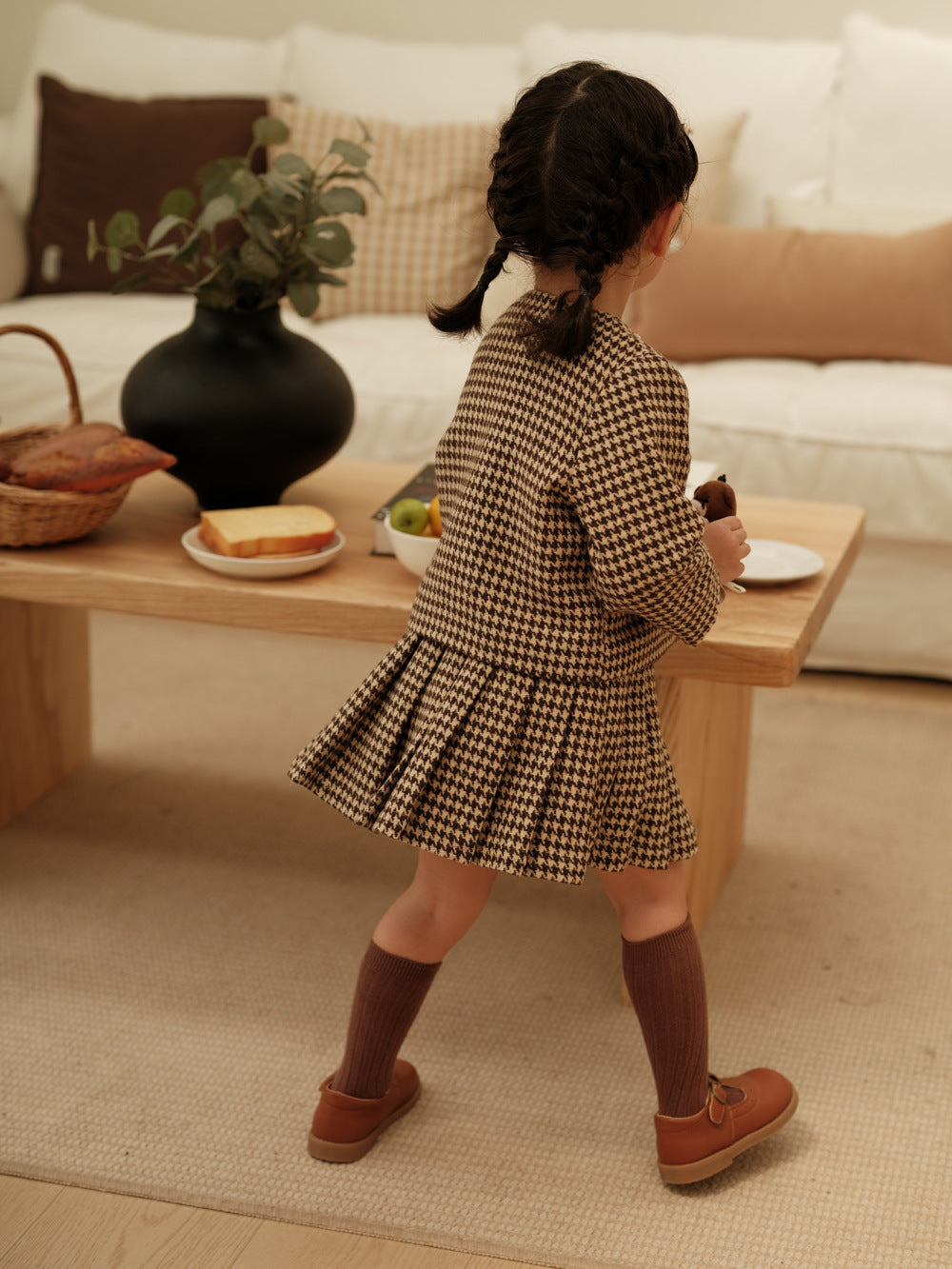 Girls’ Classic French-Style Two-Piece Se