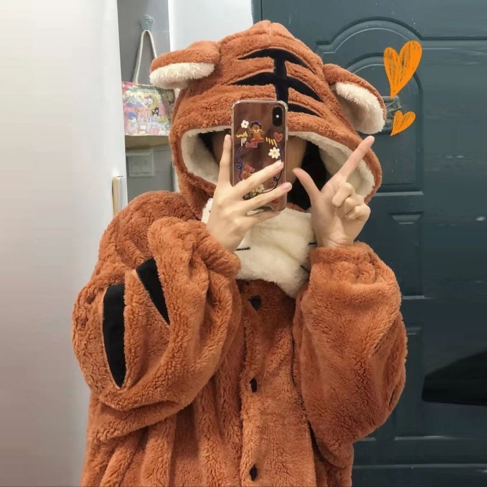 Fleece Tiger Print Pajama Set for Women