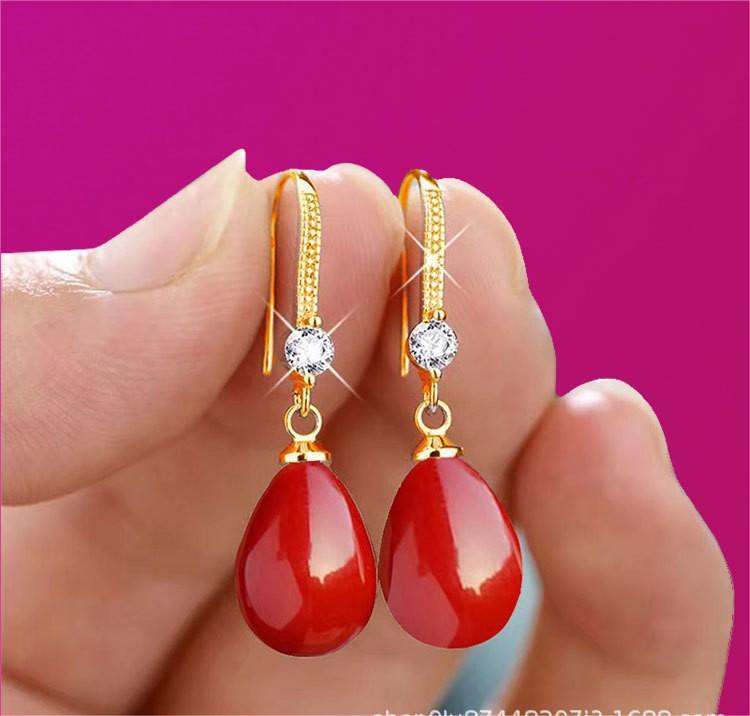 Pendientes elegantes de gota de agua