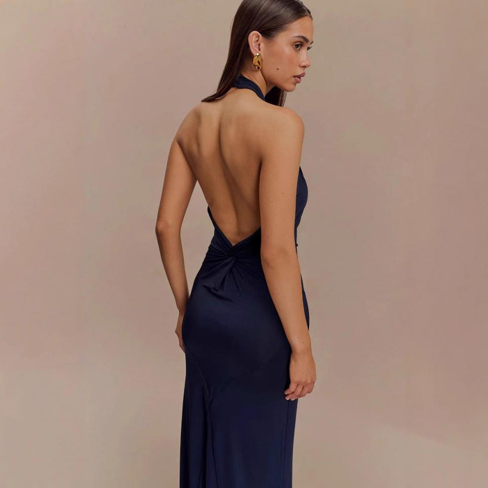 Vestido largo ajustado sin espalda con cuello halter