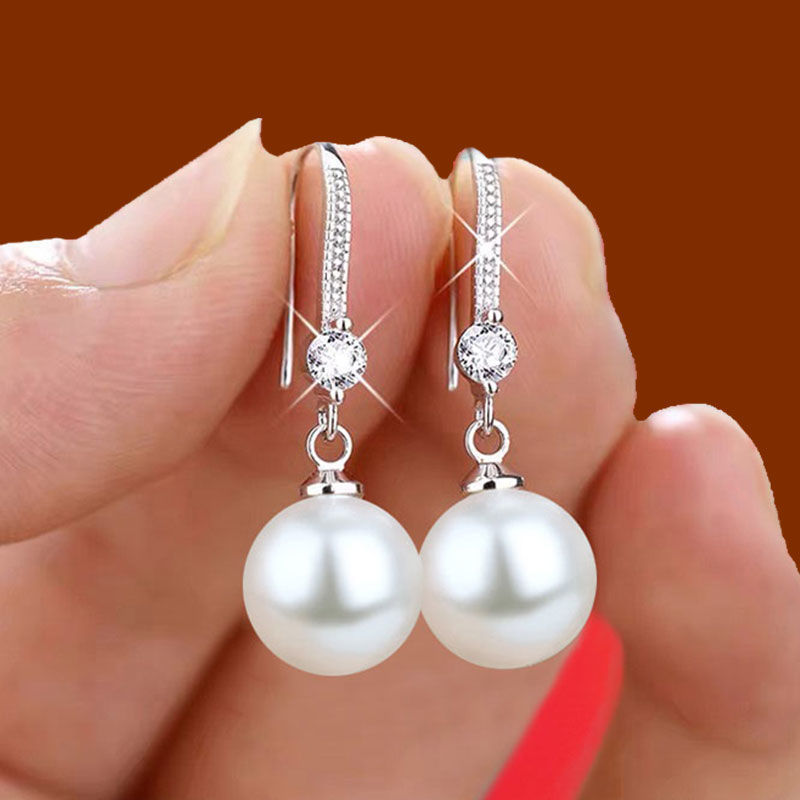 Pendientes elegantes de gota de agua