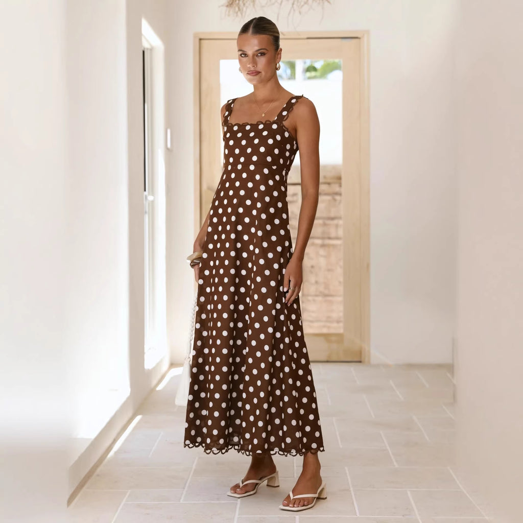Robe longue évasée à pois avec finitions en dentelle
