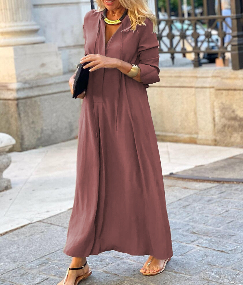 Vestido largo de cuello de pico con mangas largas