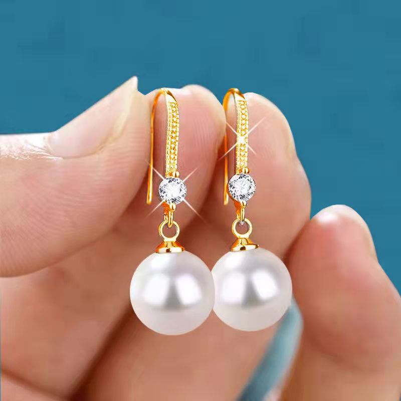 Pendientes elegantes de gota de agua