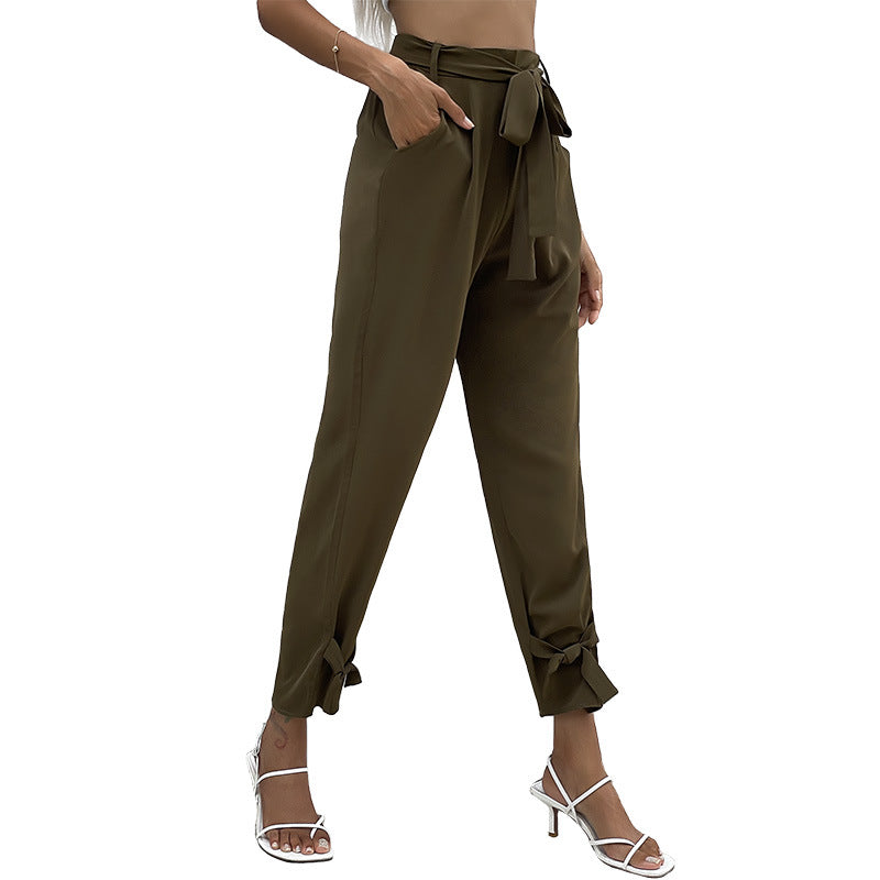 Fitted 7/8 Pants with Lace Detail