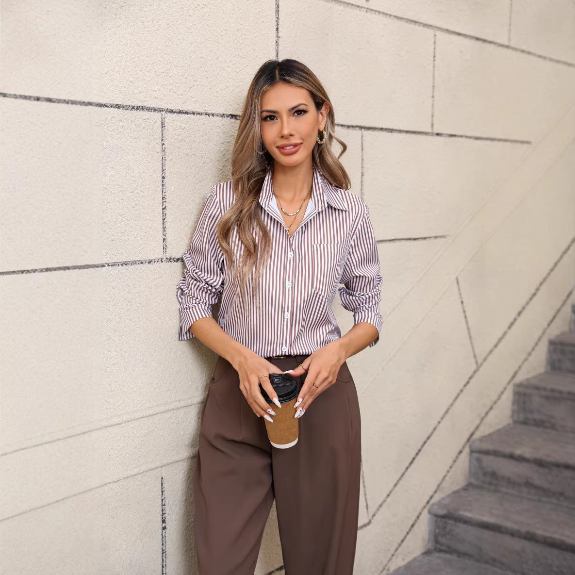 Loose Striped Shirt with Classic Collar and Long Sleeves