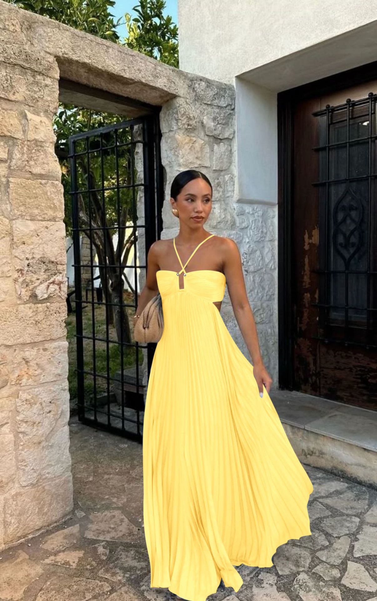 Vestido largo plisado de cuello halter y talle alto