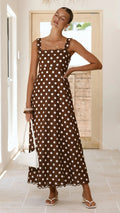 Robe longue évasée à pois avec finitions en dentelle