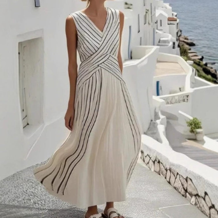 Vestido largo sin mangas a rayas con cuello en V