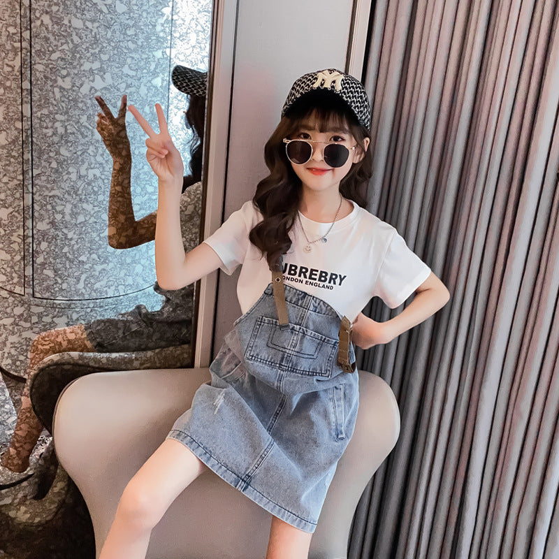 Conjunto de camiseta y falda con tirantes de verano para niña