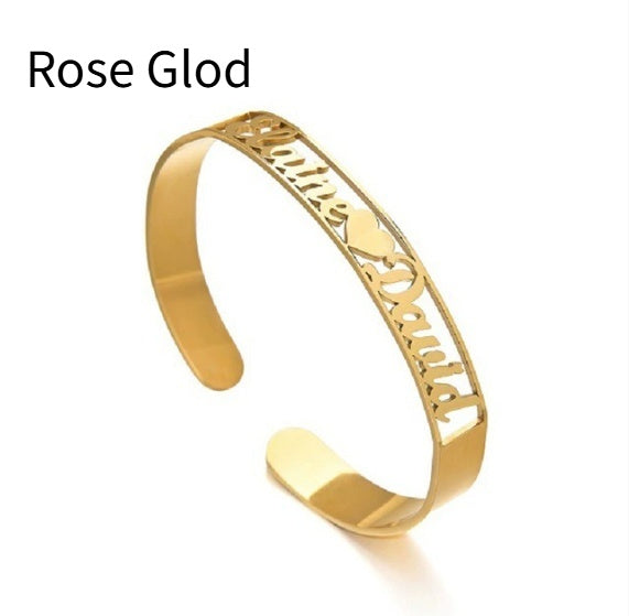Pulsera personalizada de acero inoxidable con inicial