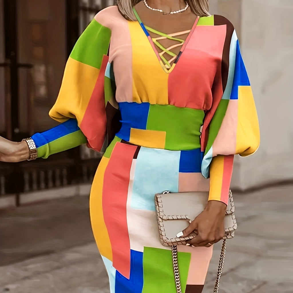 Vestido Midi Ajustado con Escote en V y Detalles de Cordones
