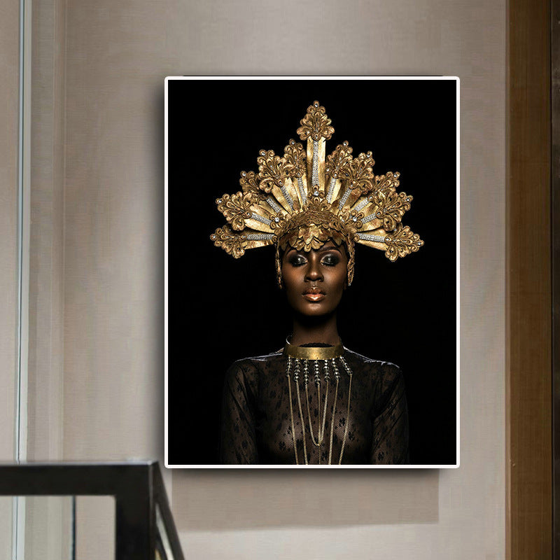 Cuadro en lienzo Mujer africana con corona dorada de moda