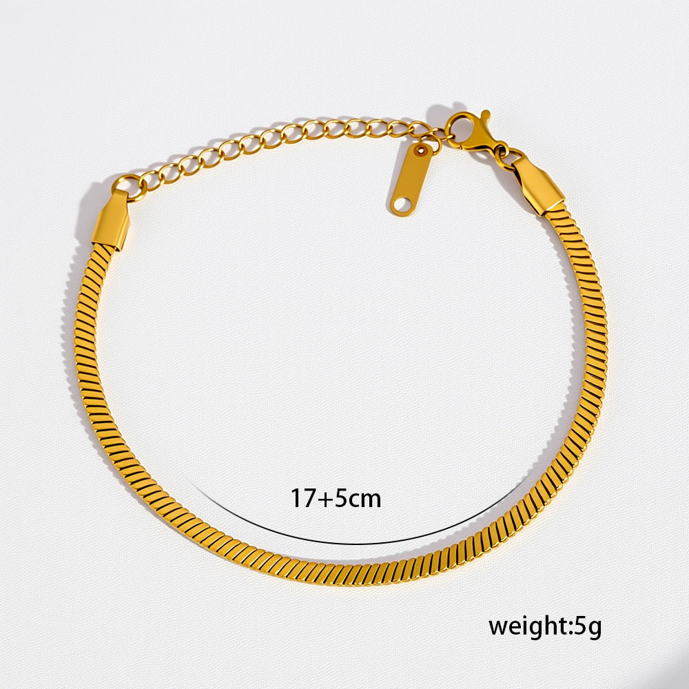 Pulsera esencial en tono dorado