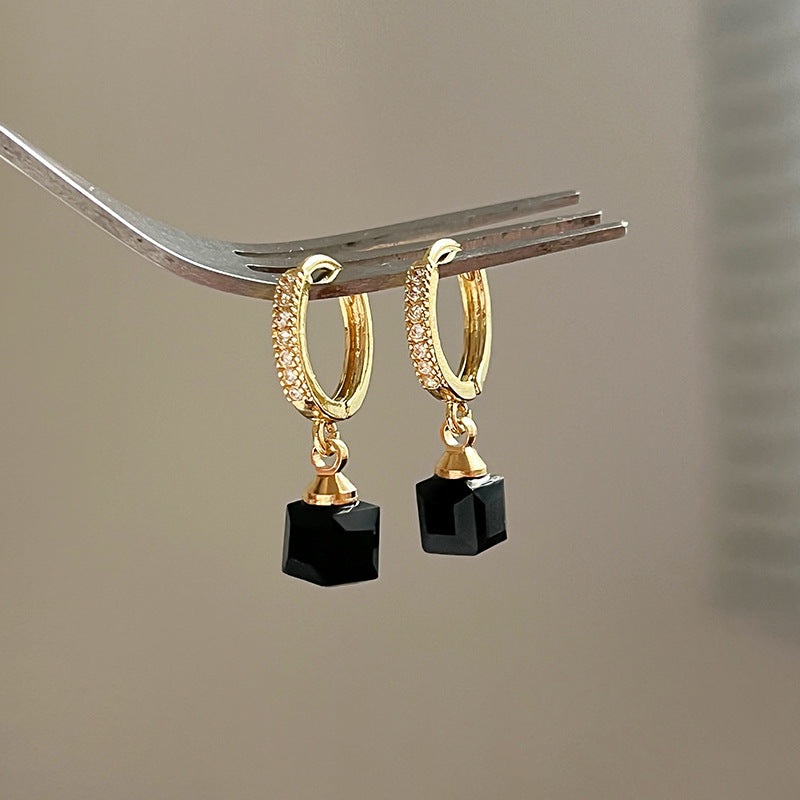 Pendientes trepadores elegantes de cristal cuadrado