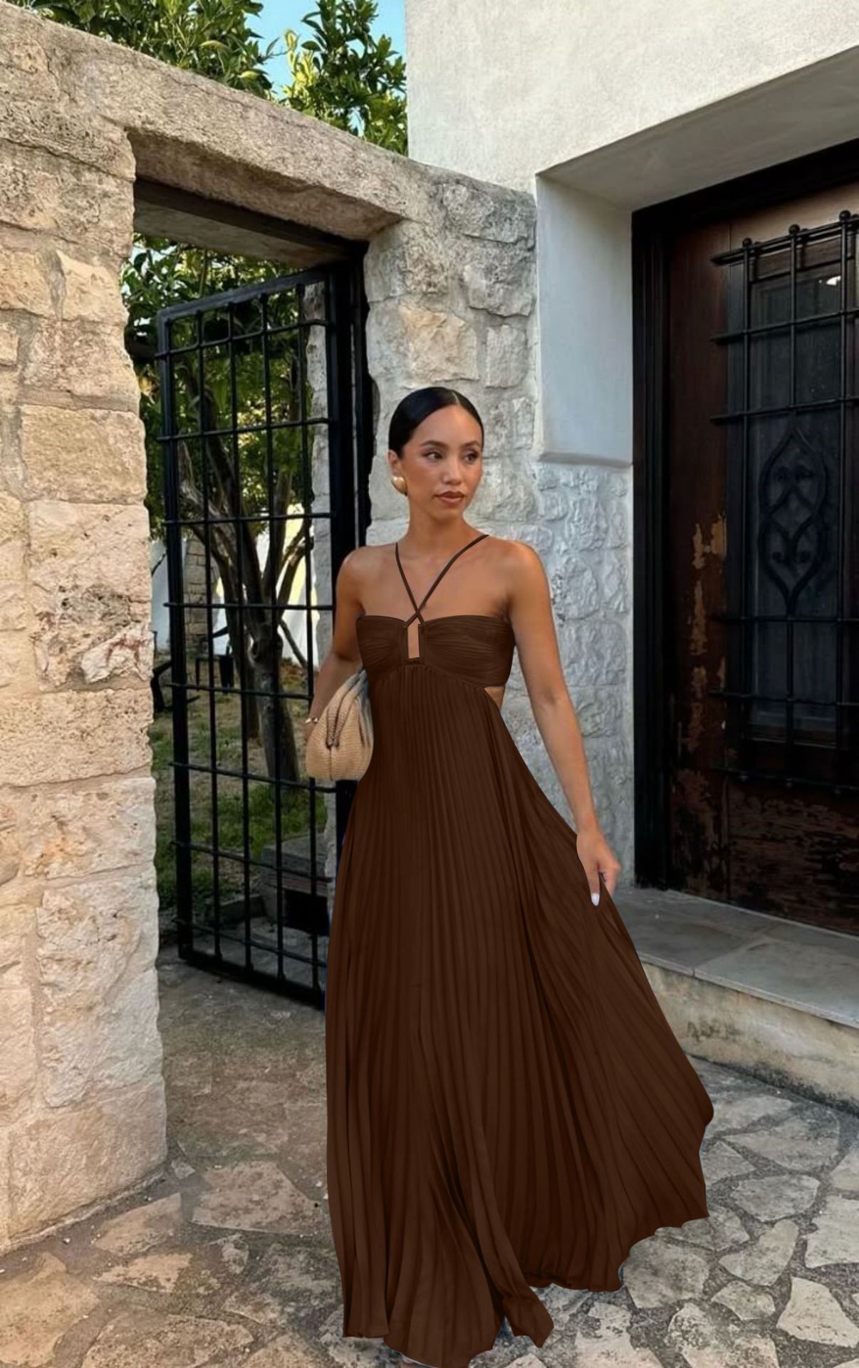 Vestido largo plisado de cuello halter y talle alto