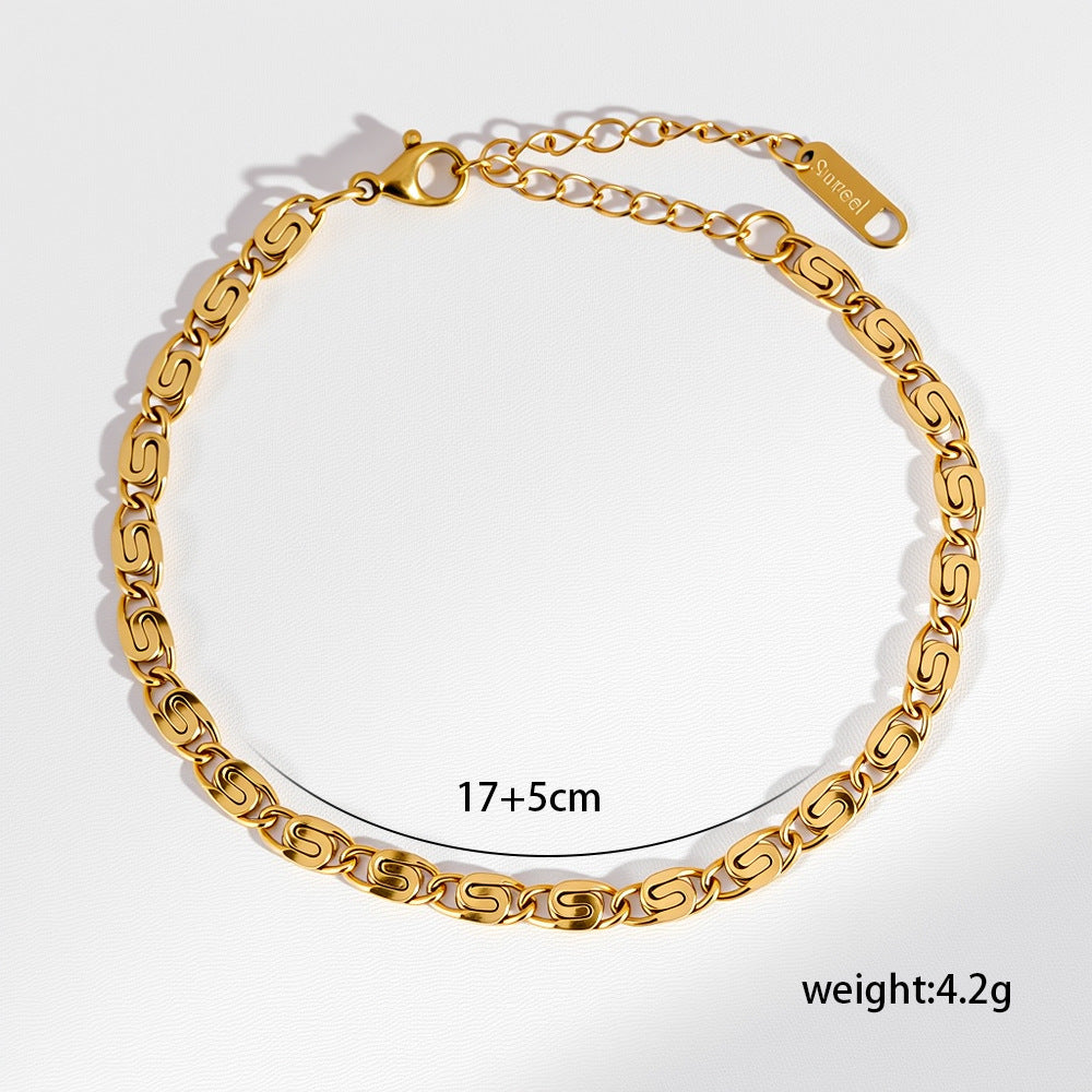 Pulsera esencial en tono dorado