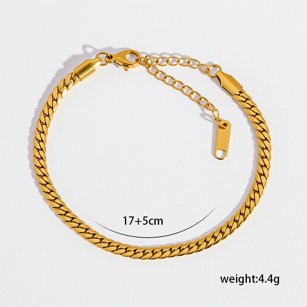 Pulsera esencial en tono dorado