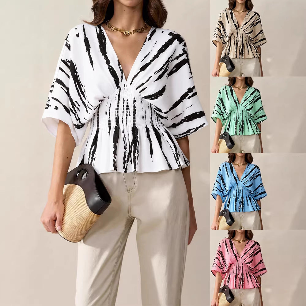Loose Printed V-Neck Top with 3/4 Sleeves