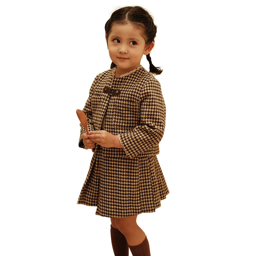 Girls’ Classic French-Style Two-Piece Se