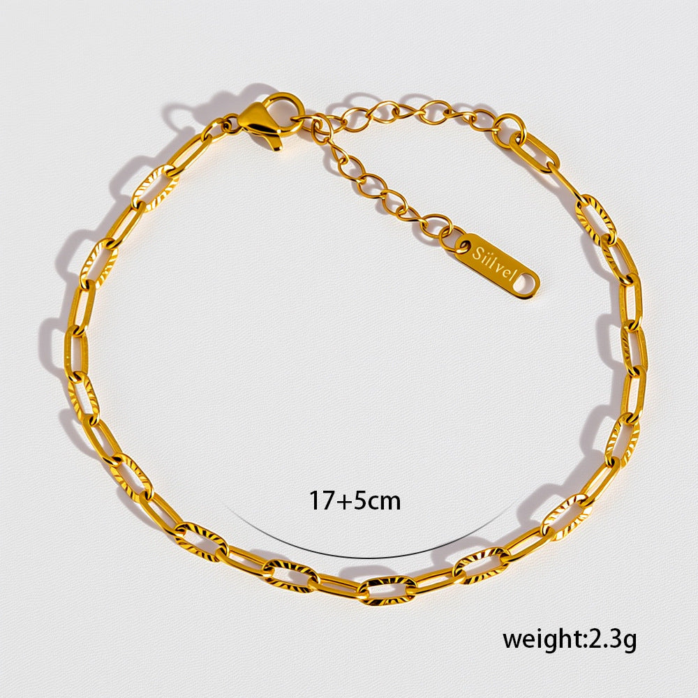 Pulsera esencial en tono dorado