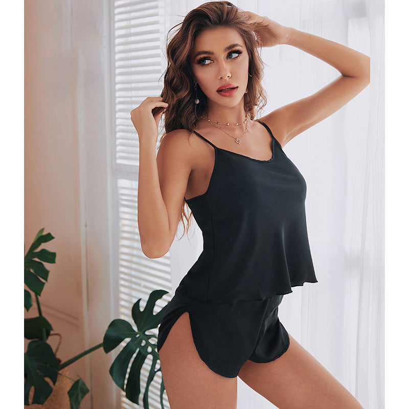 Conjunto de pijama de satén con tirantes finos para mujer