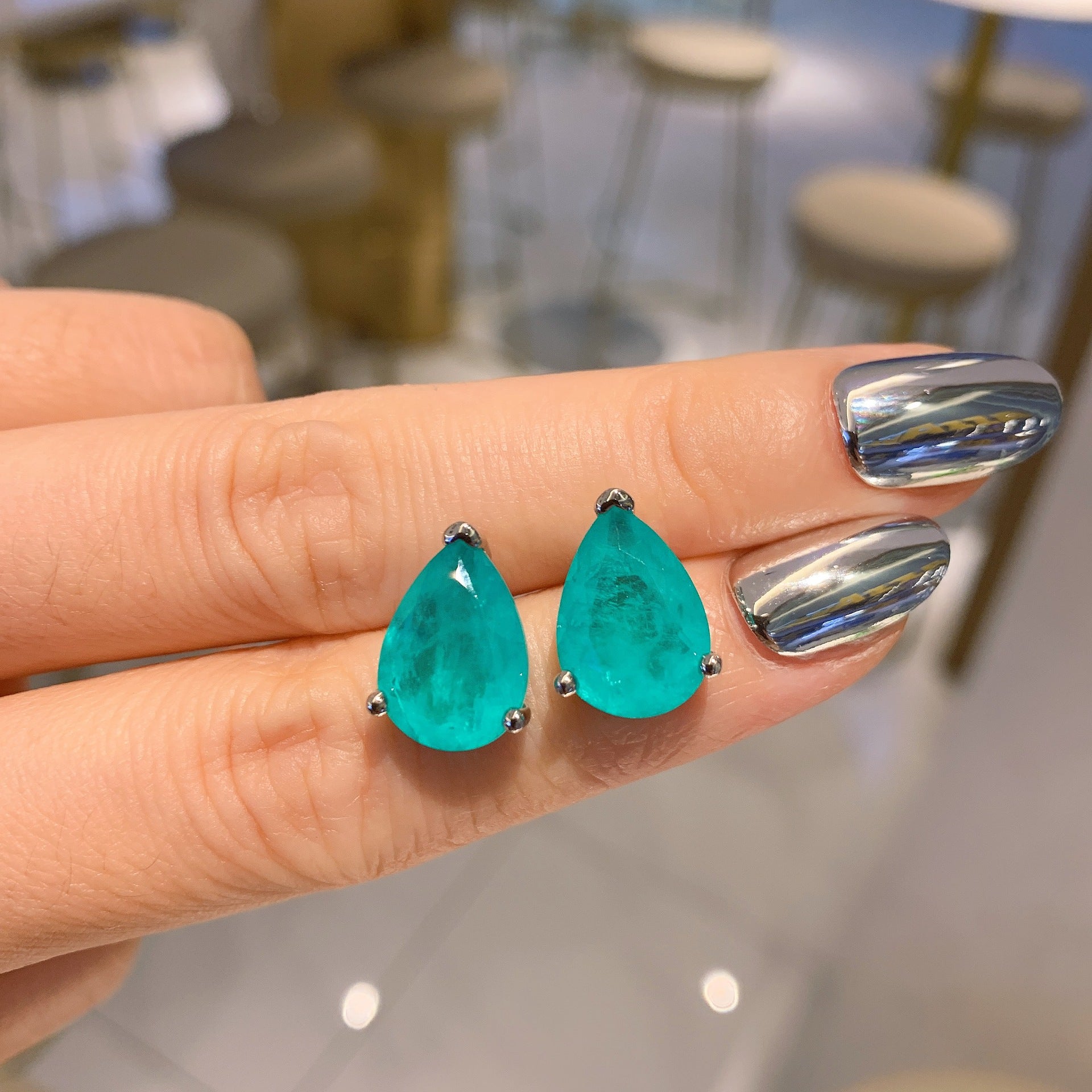Pendientes de Pera Esmeralda