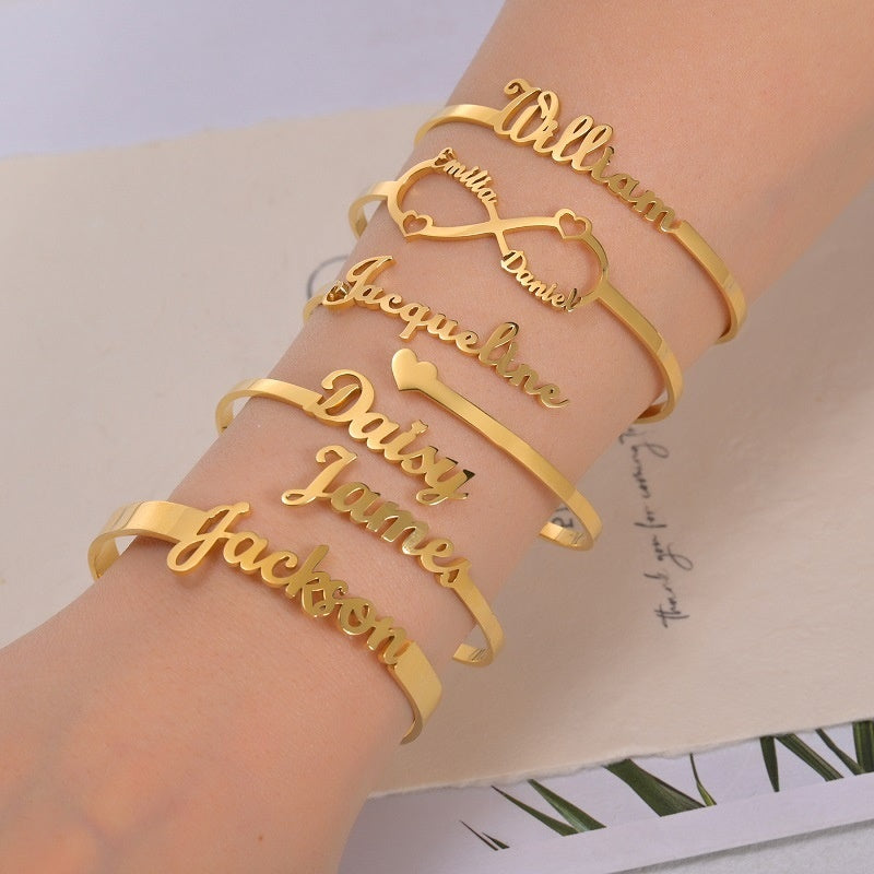 Pulsera personalizada de acero inoxidable con inicial