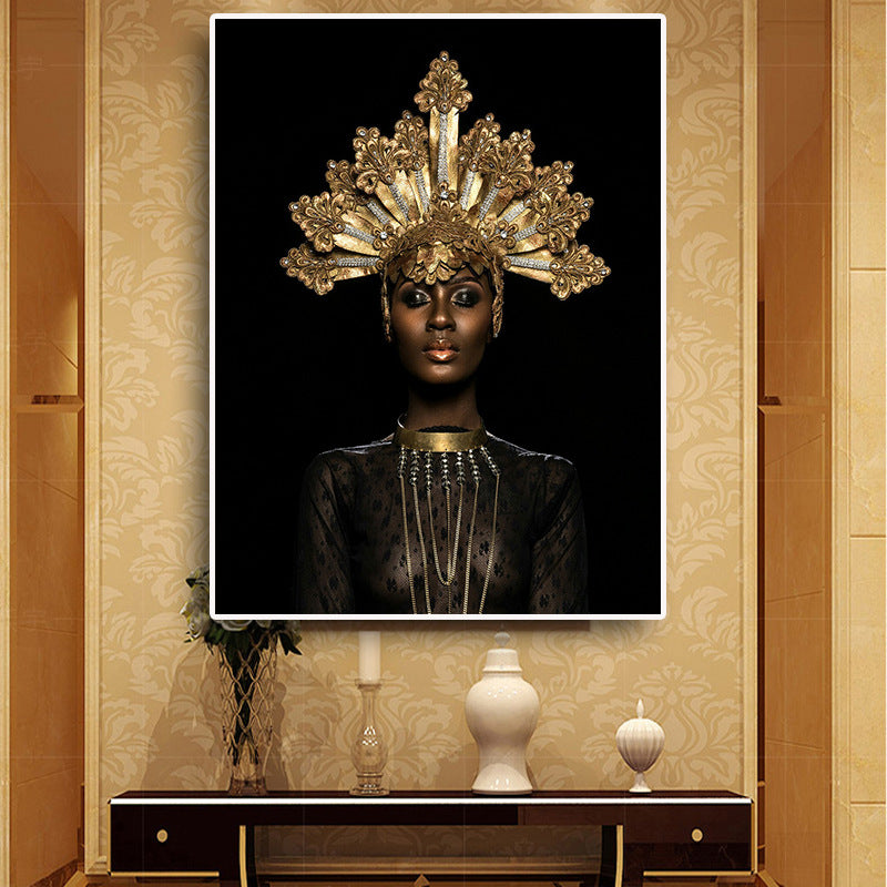 Cuadro en lienzo Mujer africana con corona dorada de moda