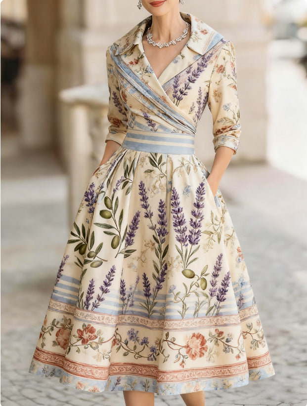 Vestido ajustado de largo medio con estampado floral