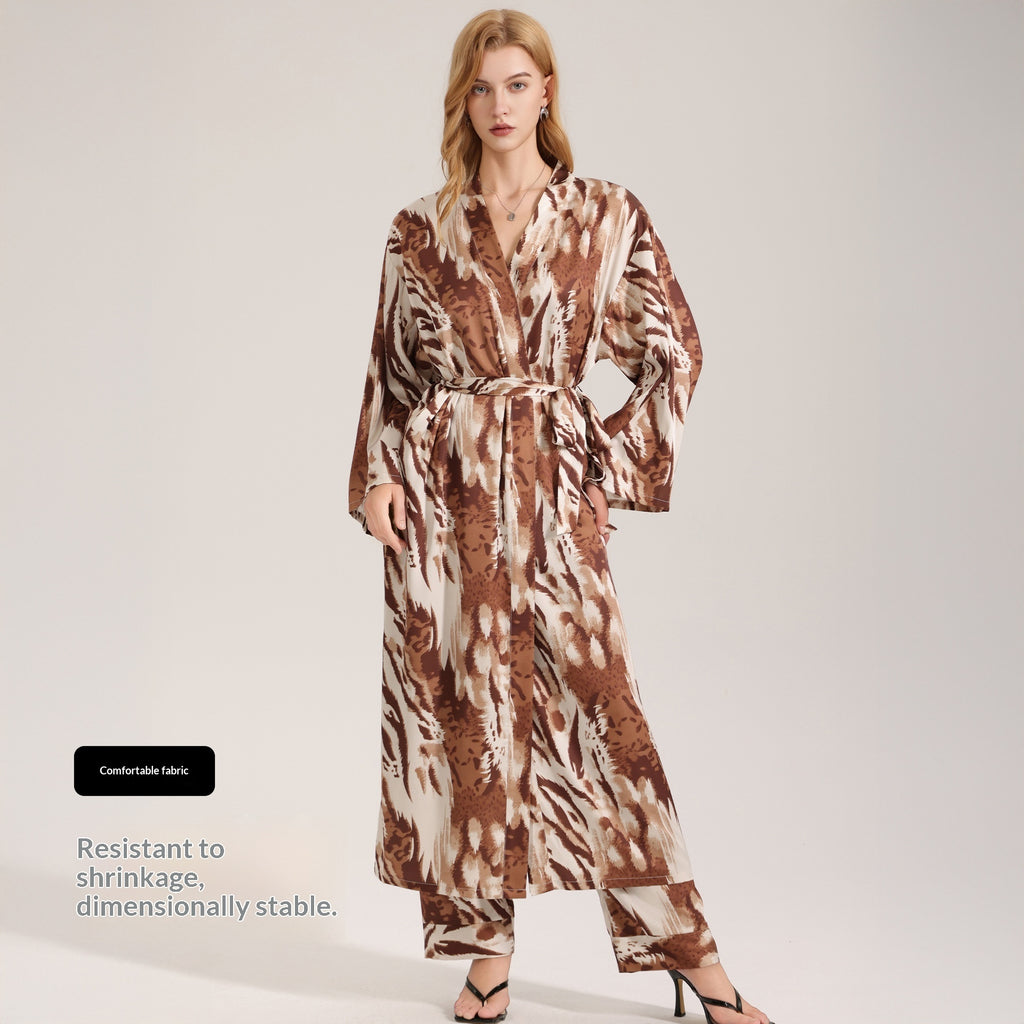 Robe légère à imprimé léopard effet satiné