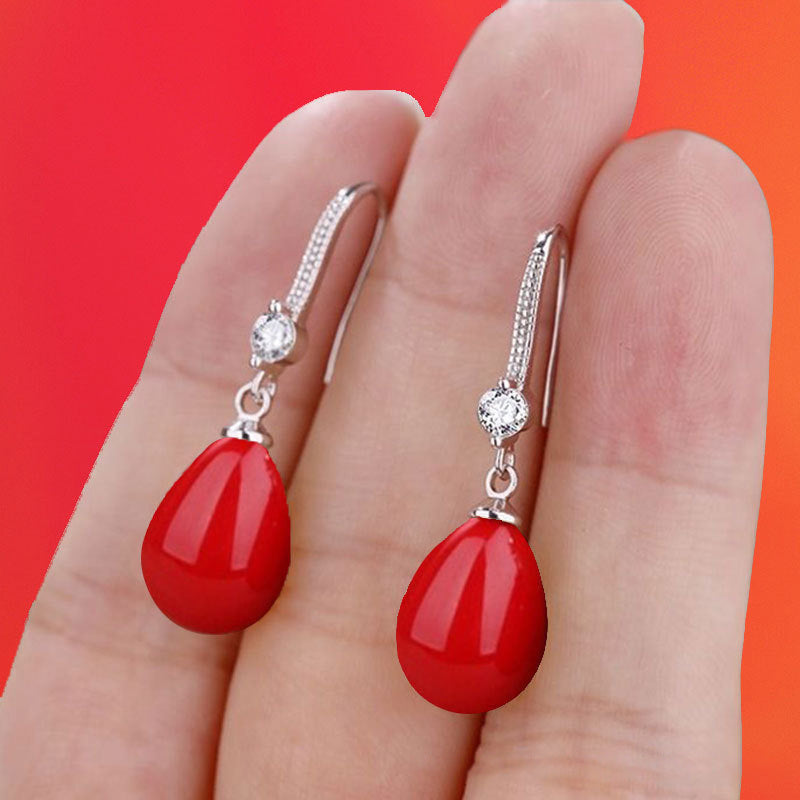 Pendientes elegantes de gota de agua